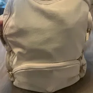 Isaac Mizrahi | Bags | Isaac Mizrahi Cream Backpack With  display picture 3